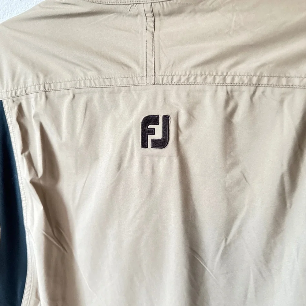 FootJoy Mens Tan DryJoys Short Sleeve Quarter Zip Golf Windshirt Size M